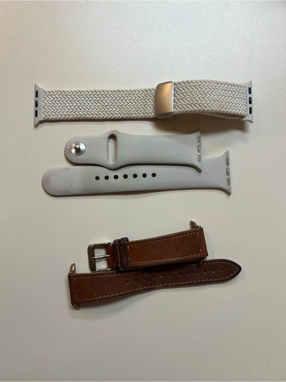 Apple silver stainless steel smartwatch with link band and case
